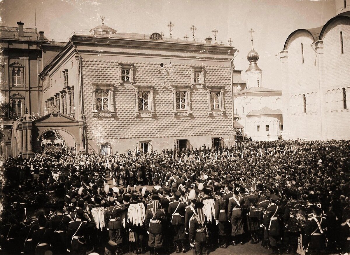 Коронация Николая "2 в Москве в 1896. Грановитая палата коронация Николая II.