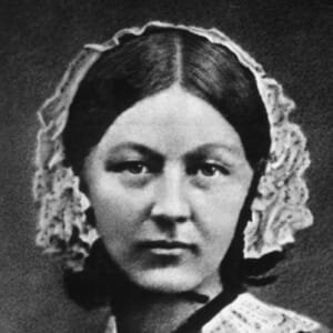 https://www.biography.com/.image/ar_1:1%2Cc_fill%2Ccs_srgb%2Cg_face%2Cq_auto:good%2Cw_300/MTE5NTU2MzE2MzMwMjk2ODQz/florence-nightingale-9423539-1-402.jpg