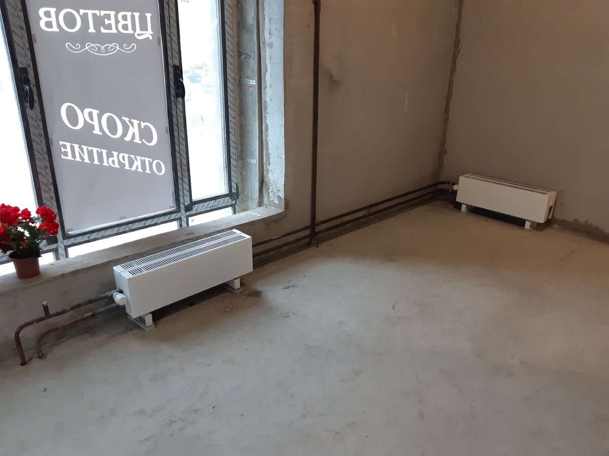 Вот так теперь выглядит наша основная комната.