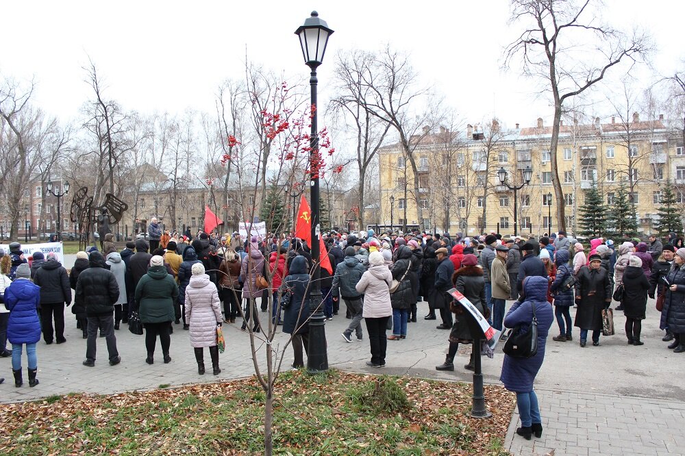 Митинг против Азарова. Митинг Родины.