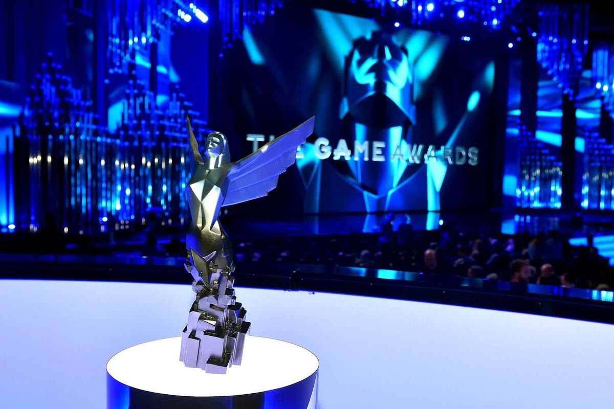 Награды игры года. Game Awards награда. Джефф Кили гейм Авардс. Статуэтка гейм Авардс. The game Awards 2021
