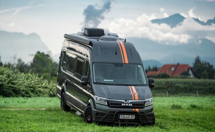 Landyacht становится спортивнее благодаря гоночным полосам