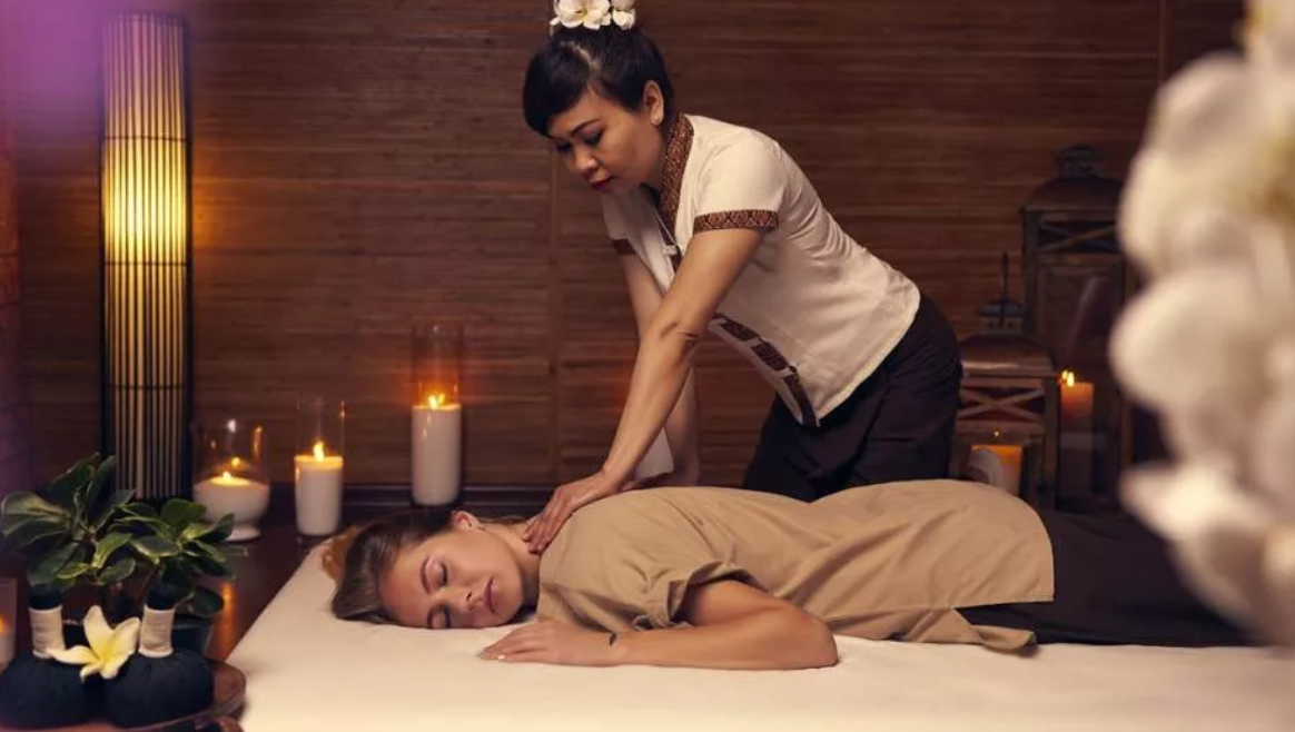 Посещаем спа. Спа салон Thai Spa. Королевский тайский Spa массаж. Тайский массаж Роял Тай. Традиционный тайский массаж.