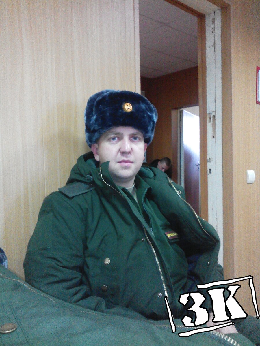 Фотография, сделанная в военкомате. Через несколько часов уже погрузят на поезд и отправят.