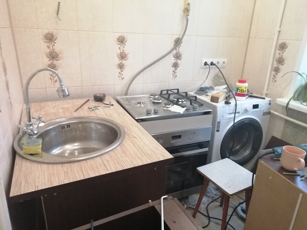 Кухня, этапы работы. Разгром. Фото автора.