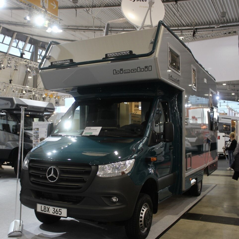 Bimobil строит свой LBX 365 на основе Sprinter третьего поколения, с технологией MBAC в обновленном дизайне