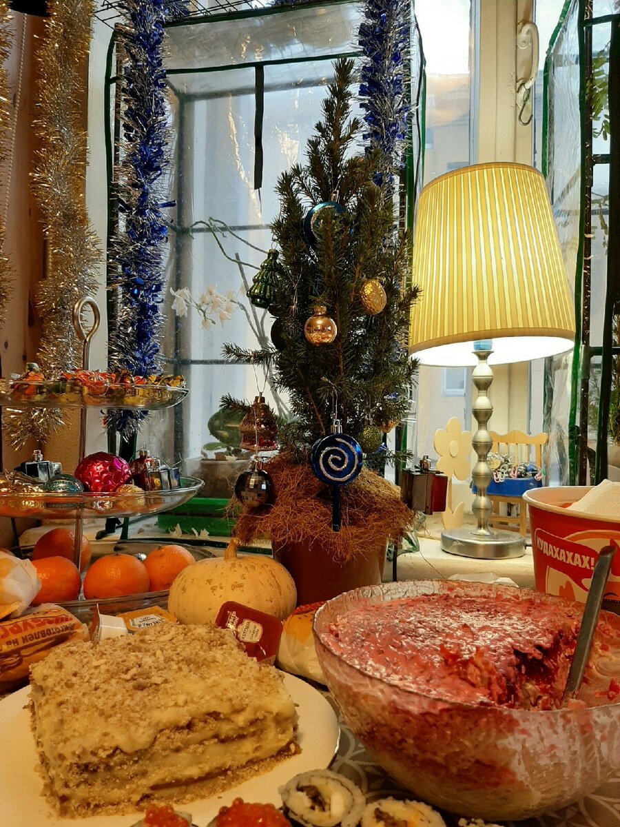 На переднем плане наш тортик