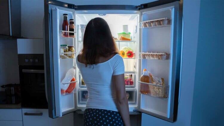 Недосып может повысить аппетит