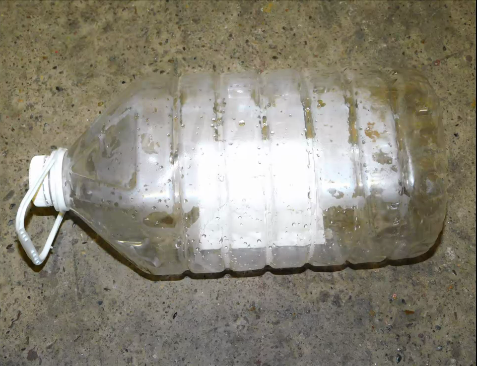 Всем привет! Сегодня я покажу Вам интересный вариант изготовления самодельного термоса из подручных материалов, которые есть почти в каждом доме. Этот самодельный термос ни чем не уступает магазинному!