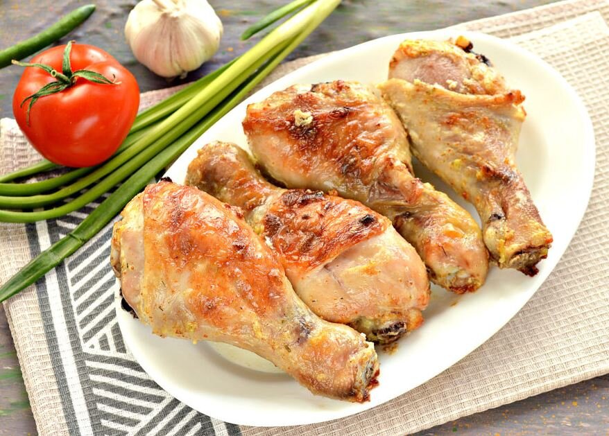 Куриные голени с чесночком и сметанкой в духовке - отлично идут с гречкой или рисом