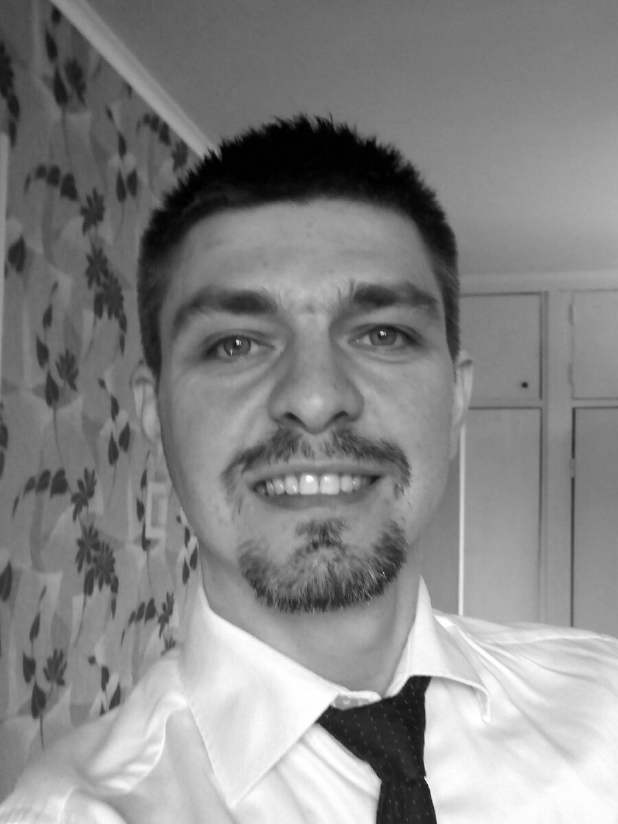 Моё фото 2014 года, которое я добавил к объявлению на Авито о настройке интернет-рекламы. 