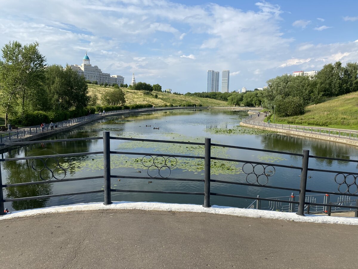 парк олимпийской деревни в москве