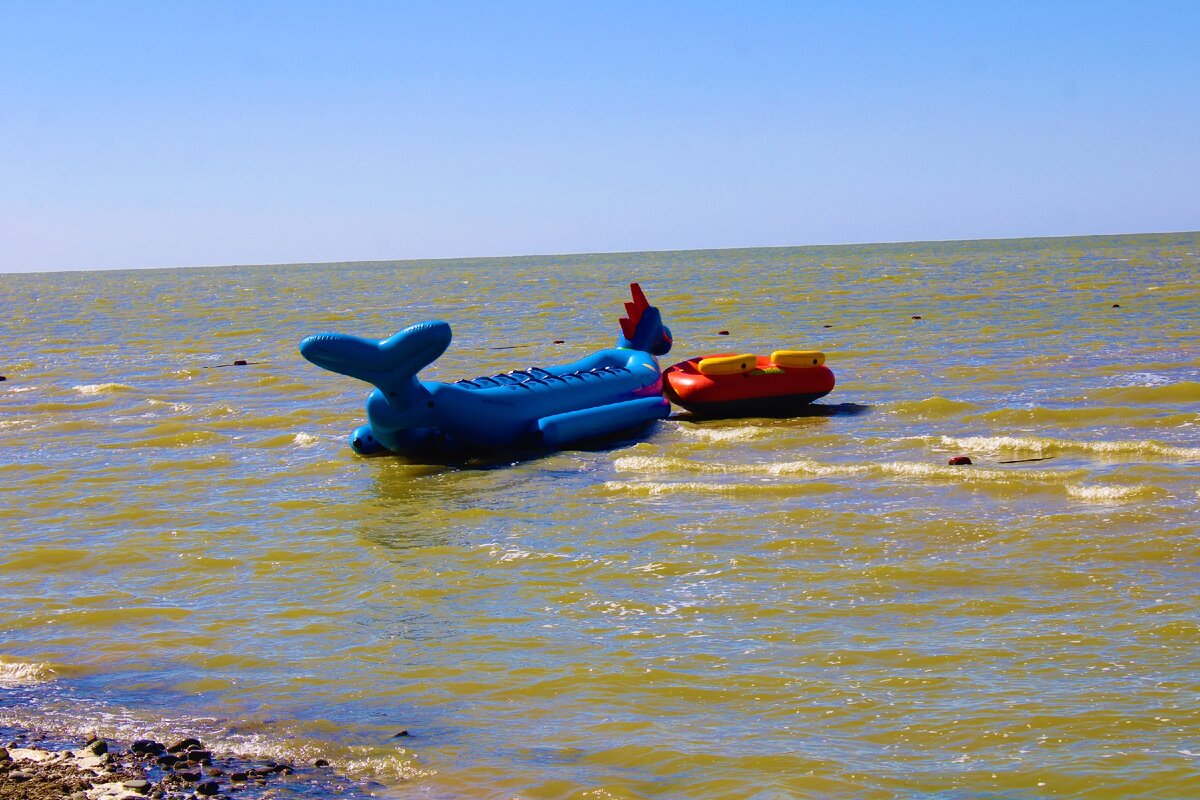 Погода в ейске на сегодня. Море Ейск Каменка. Пляж Каменка Ейск. Ейск море пляж Каменка. Каменка и Центральный пляж Ейска.