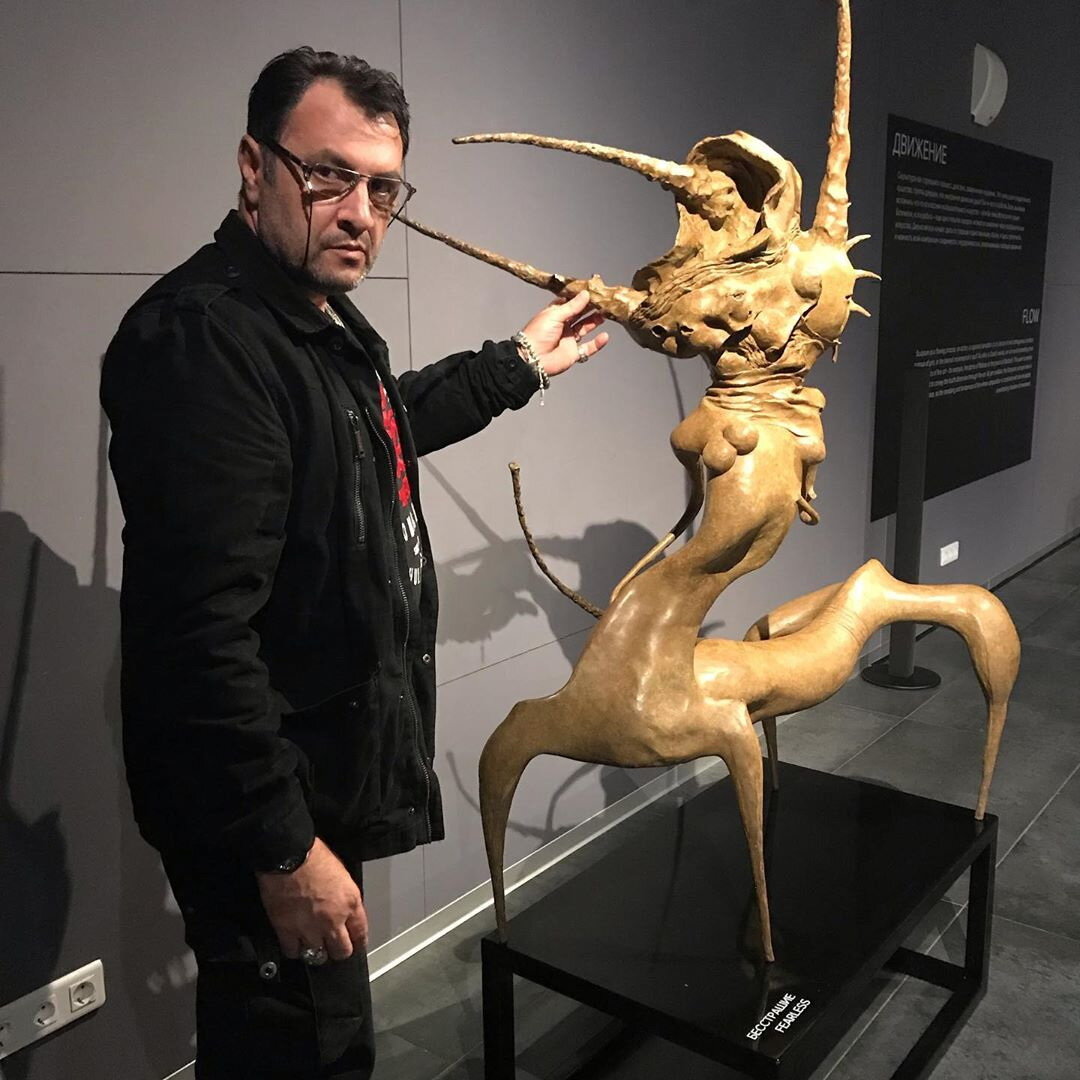 Муса Альмов на выставке Даши Намдакова