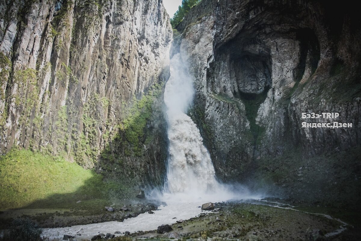 Группа водопад имени вахтанга. Водопады Кавказа. Водопады и их названия. Российские водопады названия и фото.