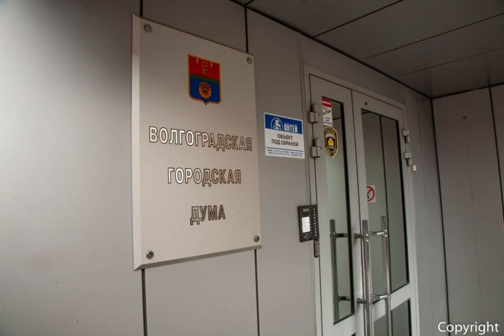 Второе место занял Саро Багдасарян с годовым доходом в 38 785 100,08 рублей