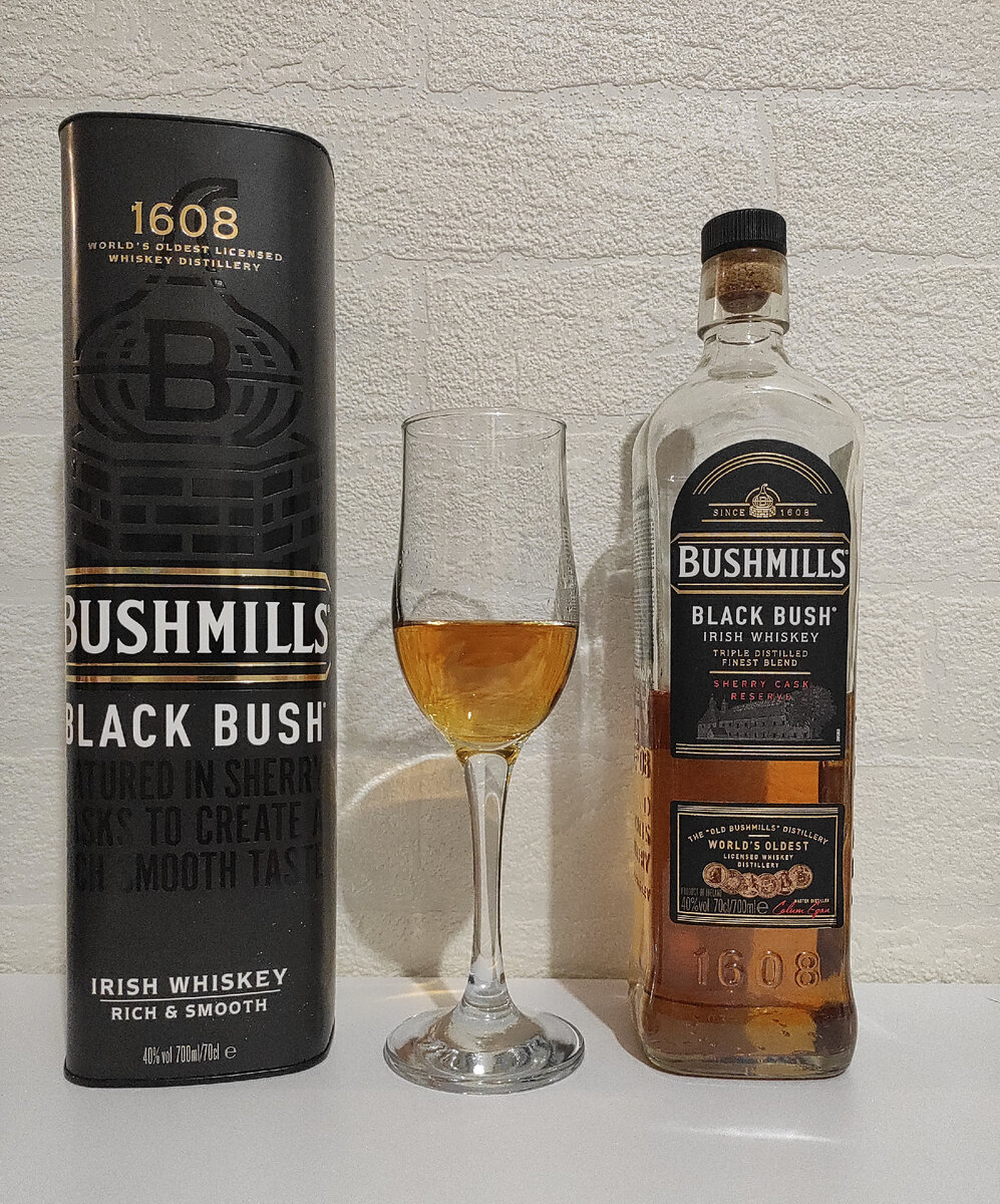 Виски bushmills black bush. Олд гайд виски. Виски ирландский с цифрами. Бушмилс Блэк Буш Каск резерв отзывы.