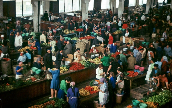 Легенда советского кино и эстрады – Вахтанг Кикабидзе. Его незабываемый, мягкий и бесконечно красивый голос, способный прикасаться к душе слушателей, помнят и до сих пор любят миллионы людей.-9