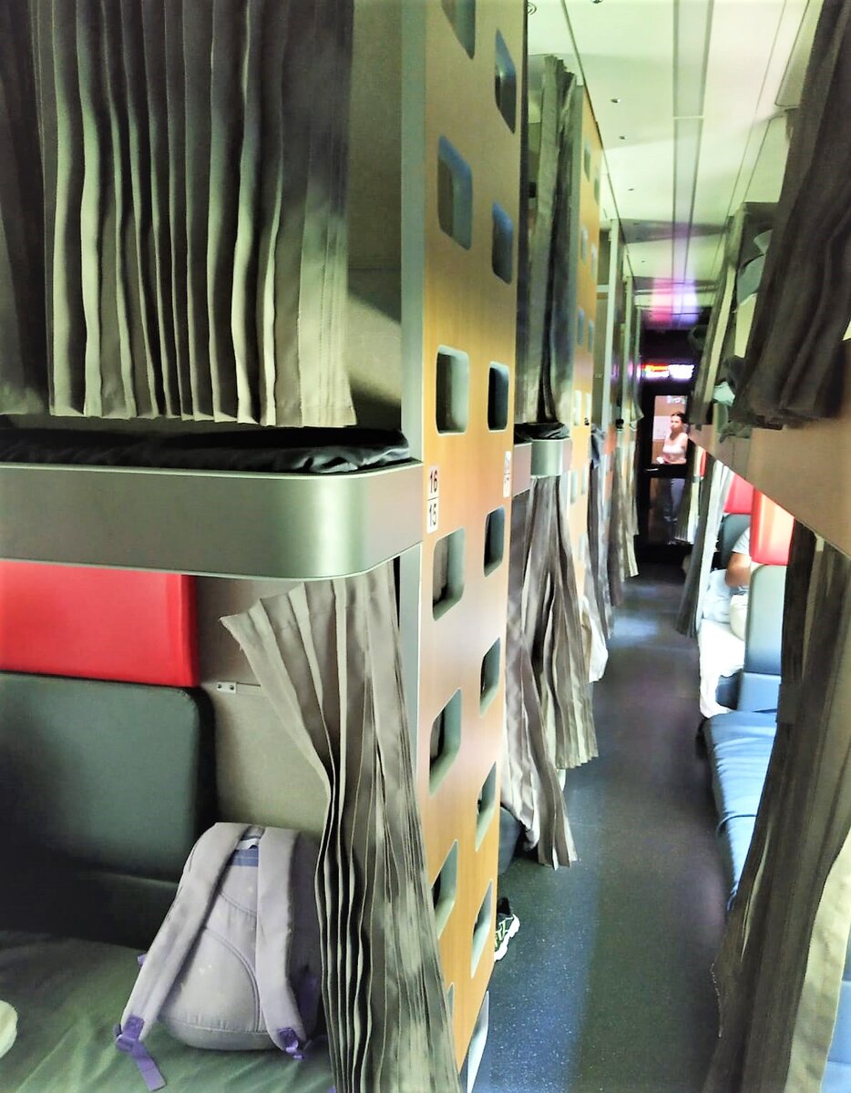 Новый плацкарт - очень комфортно, чистенько, приятно