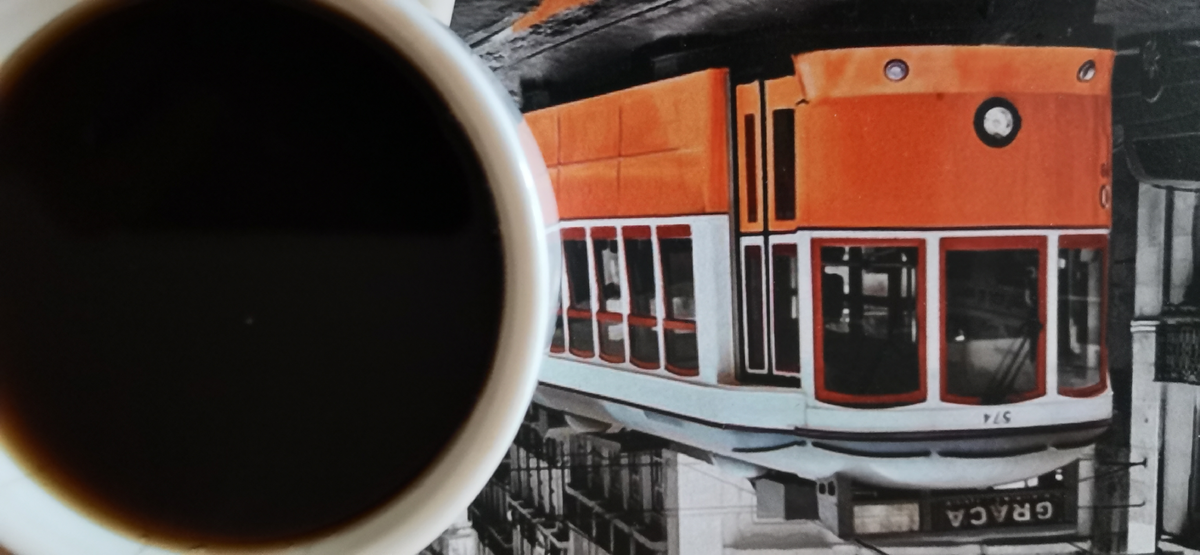 Только снаружи он кажется обычным 