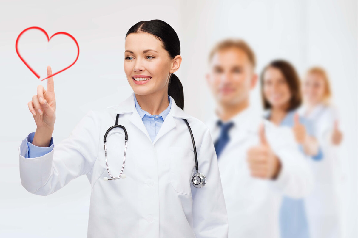 При звуке слова "рак" даже самые суровые врачи моей районной поликлиники становились мягче, отвечали на вопросы, желали выздоровления и удачи.  Фото с просторов интернета.