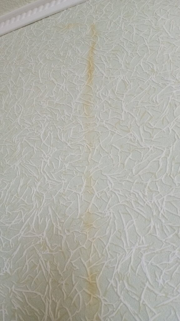 Также и на другой стене.