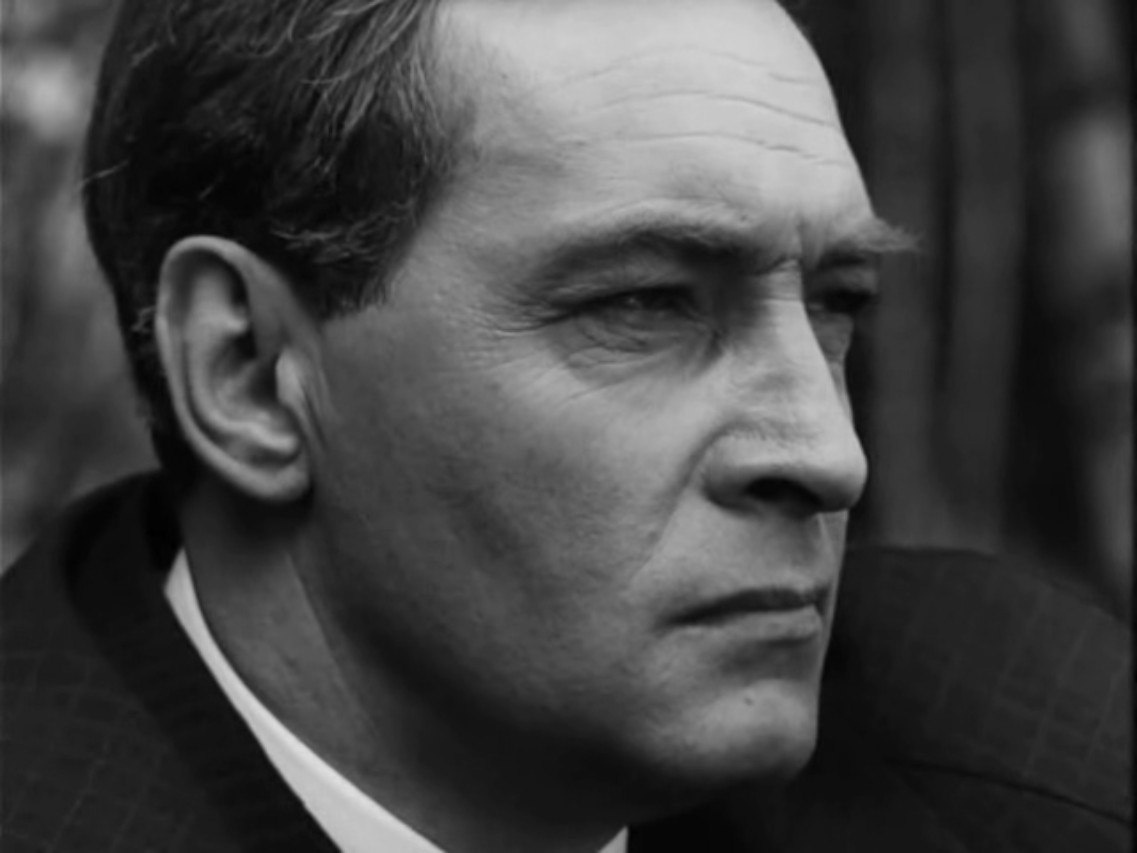 Где-то далеко.... Очень. Далеко