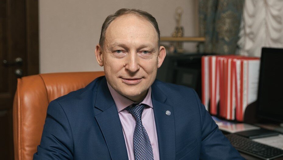    Евгений Козин.