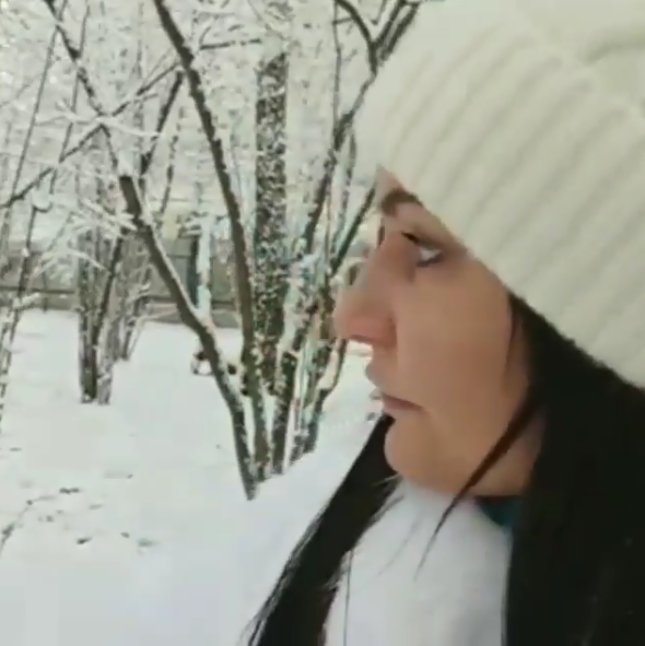 Смотрю на бабу