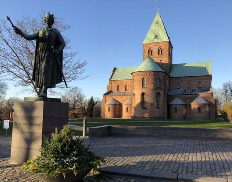 Памятник Вальдемару I, Дания