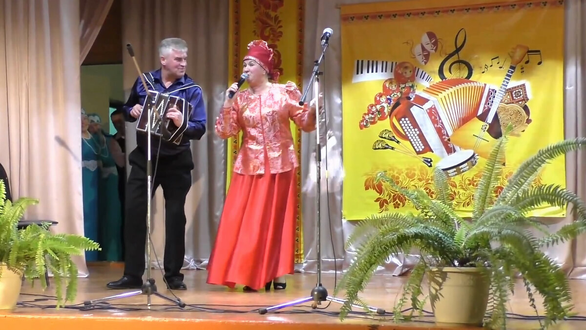 Гармонист Владимир Маслов, город Вологда.