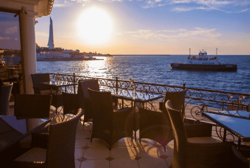 Постоянное место 🏠 жительства в Севастополе