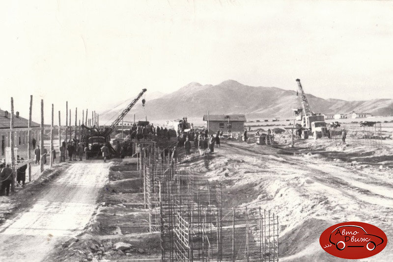 Автокраны на шасси ЗИЛ и МАЗы в Королевстве Афганистан, 1962 год