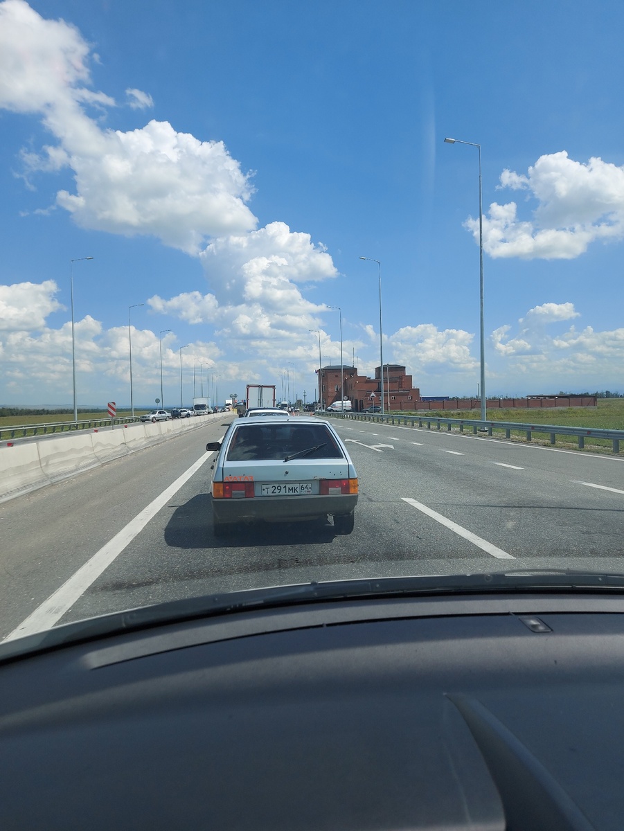 Подъезжаем к границе