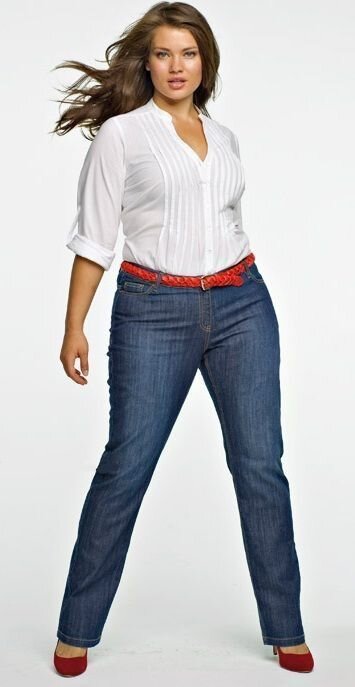 5 моделей джинсов, которые сядут идеально на полной женщине 50+