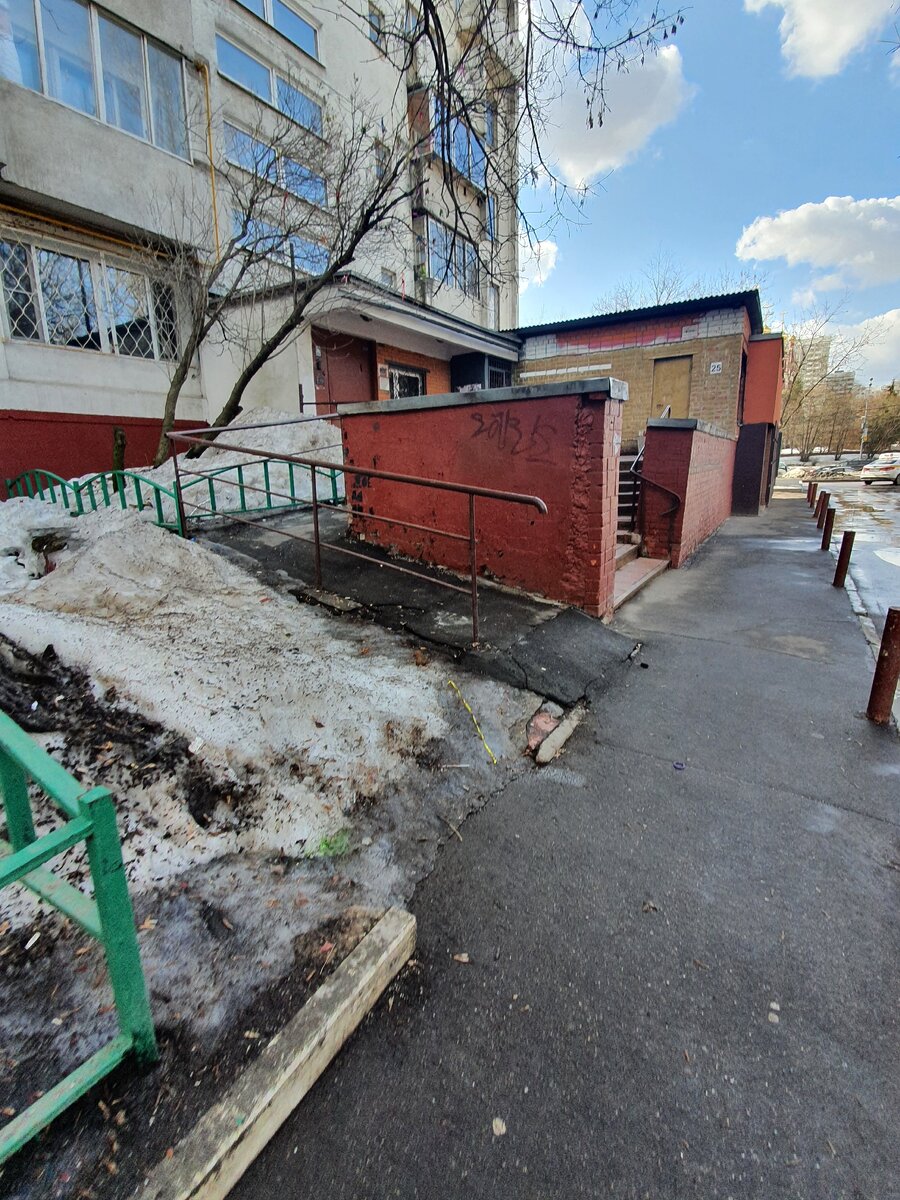 Дом Жени Лукашина. Пр. Вернадского, 125