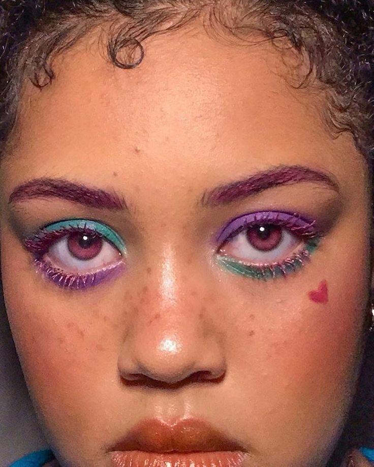 То чувство когда купила косметику за рублей 350 и хвастаешься родителям 