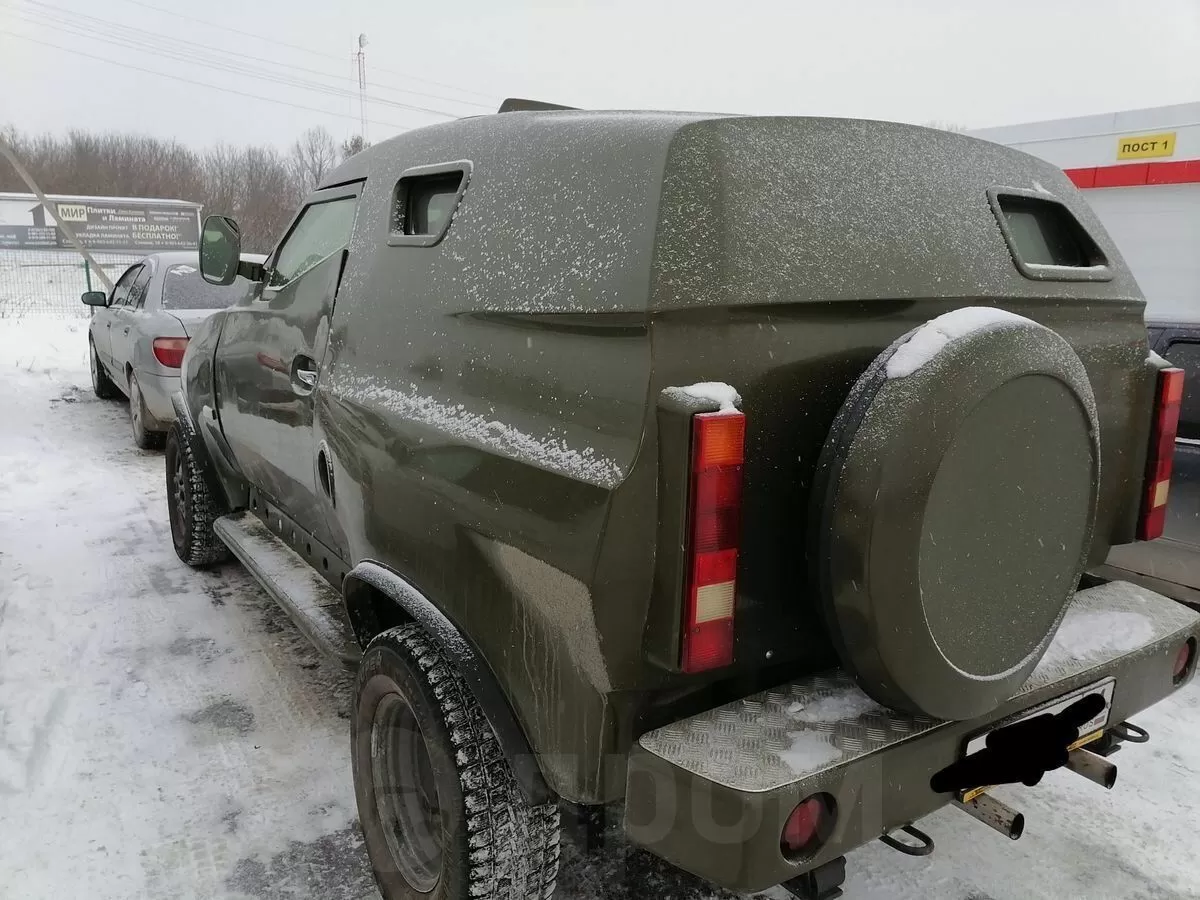 И сзади не пробьешься