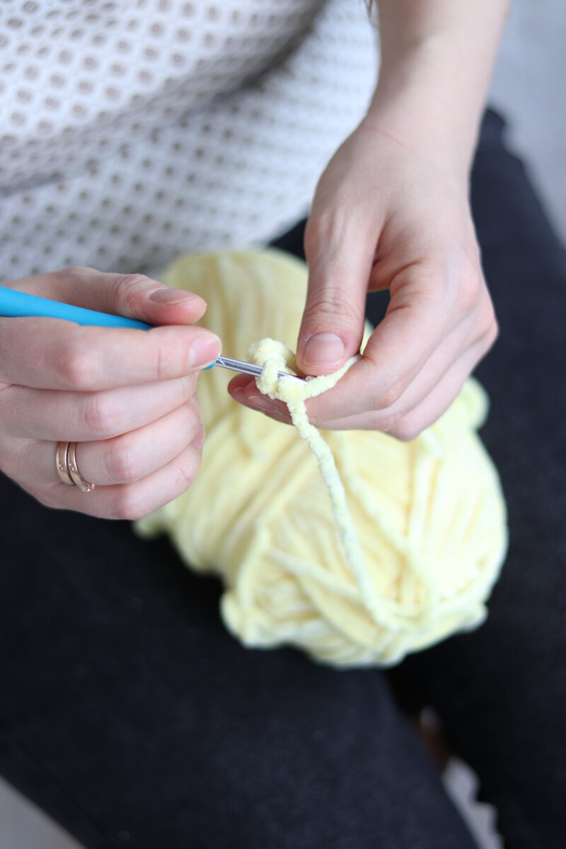 Я очень люблю жёлтый цвет и часто использую этот оттенок.