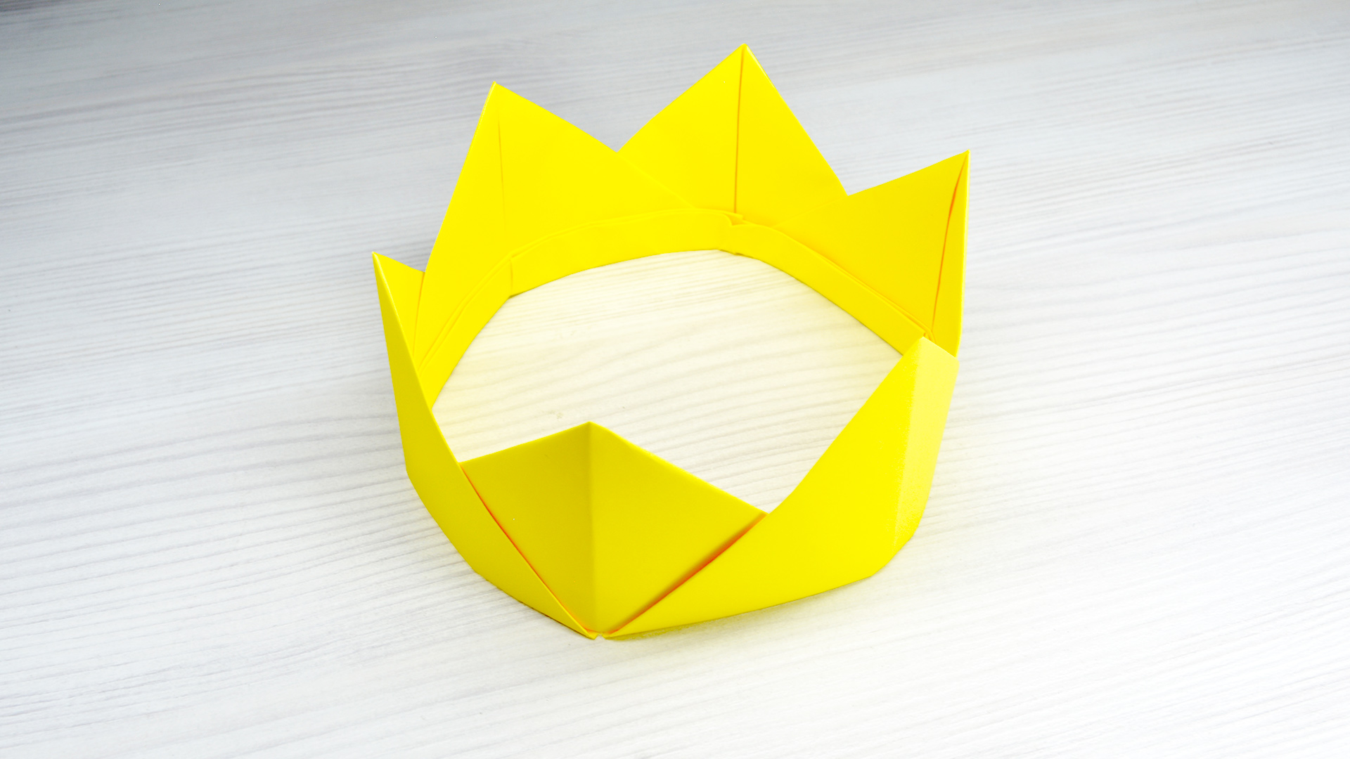 Как сделать корону из бумаги легко. Оригами корона. Origami crown