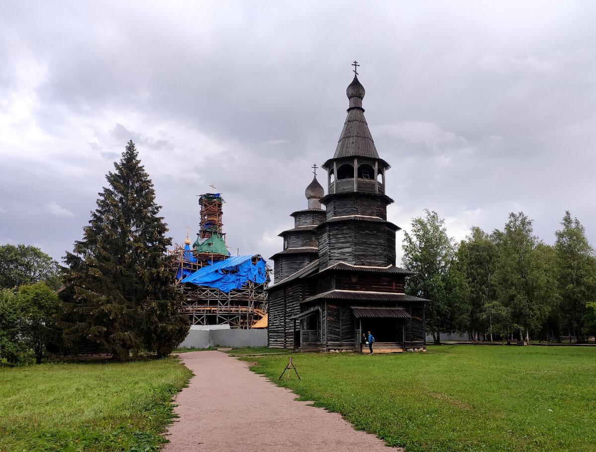 Идем в музей деревянного зодчества 