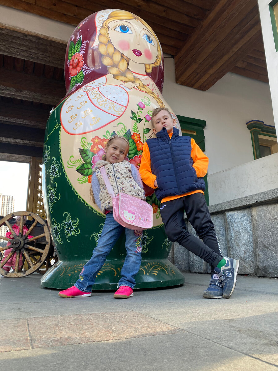 Здесь интересно и взрослым и детям🥳 Тёплая атмосфера, сувениры, уличная еда и напитки🙌