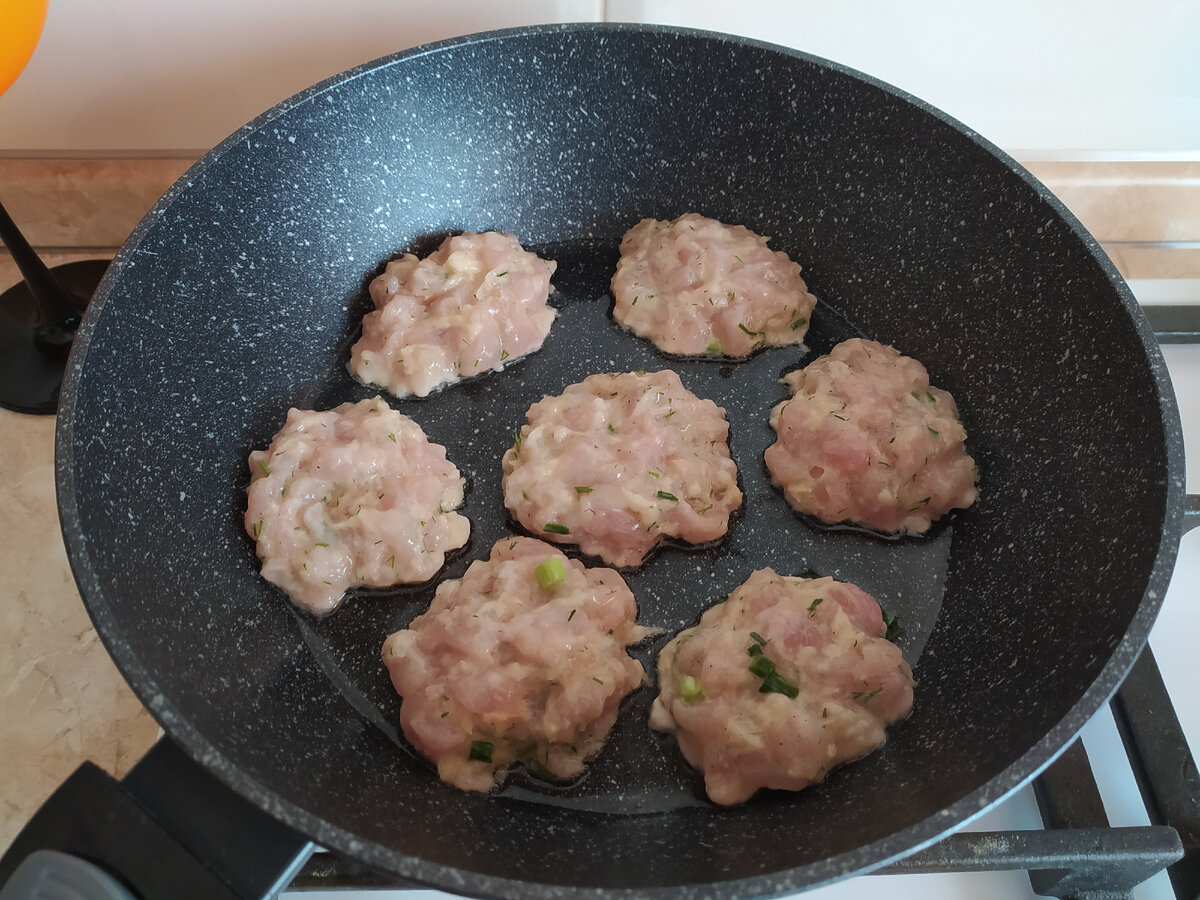 Куриные котлеты рубленые