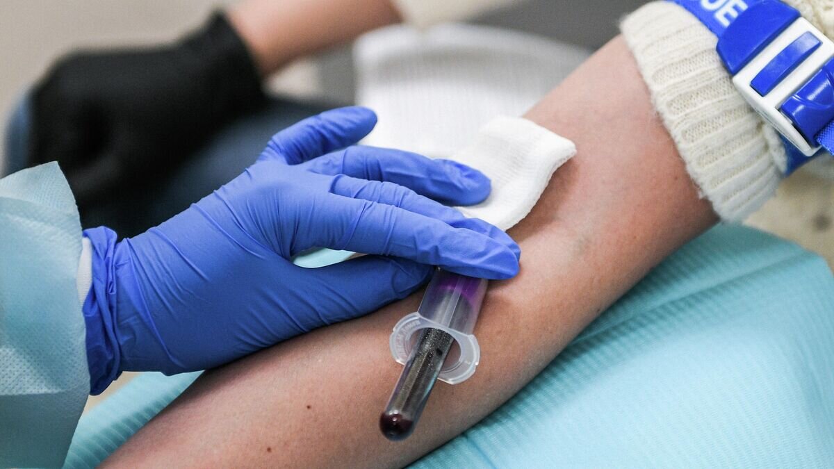    Забор крови© РИА Новости / Рамиль Ситдиков