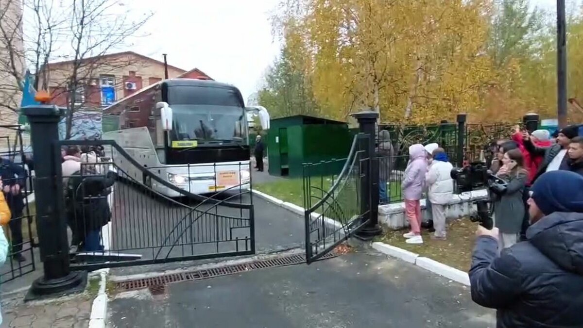     Из Ханты-Мансийска уехали 20 югорчан.