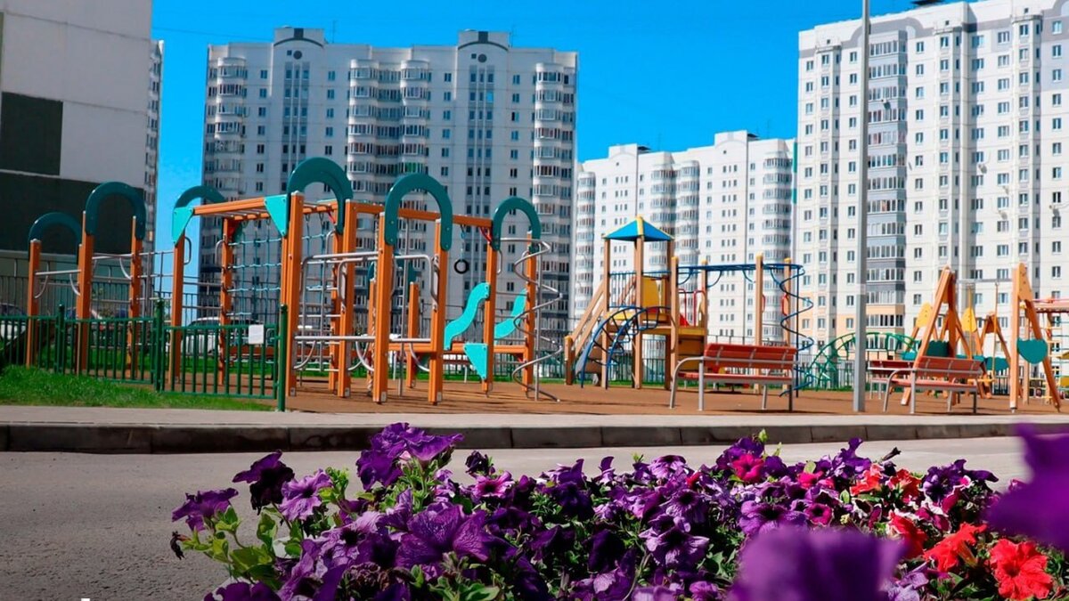   Мэрия Курска передала городские детские площадки в собственность жильцов