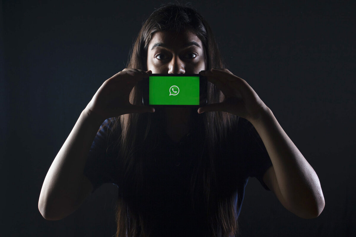 WhatsApp все больше становится похожим на Telegram по функционалу.  Фото: unsplash.com