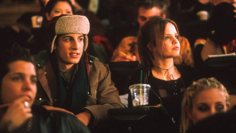 Источник- http://kino24.su/image.jpg?films=/r80VehB1GzdOReLSgr0N4iWo5id.jpg