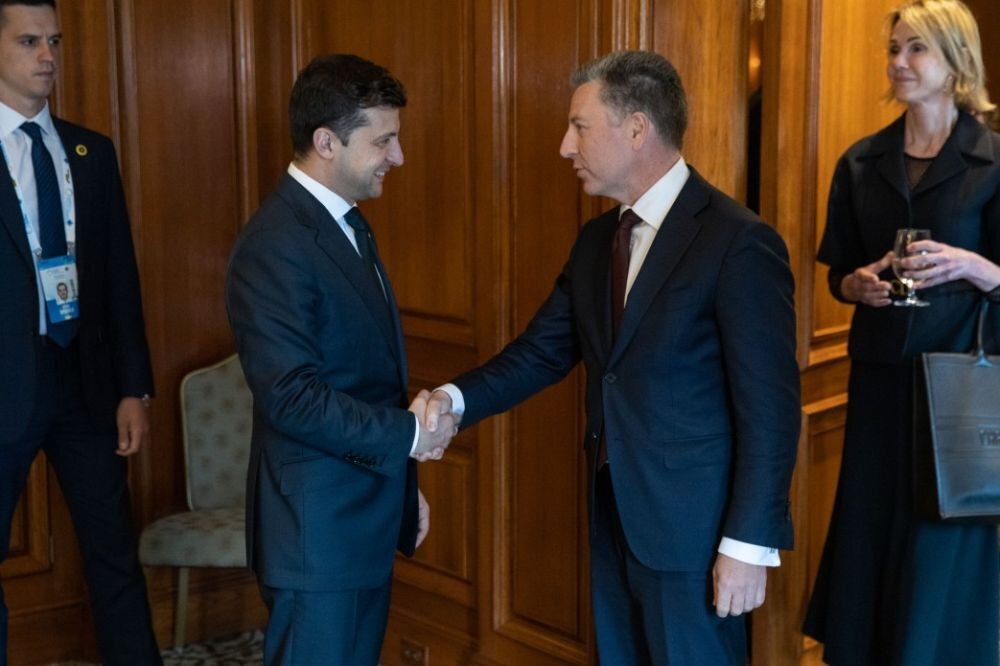 Владимир Зеленский и Курт Волкер. Фото: mtdata.ru.