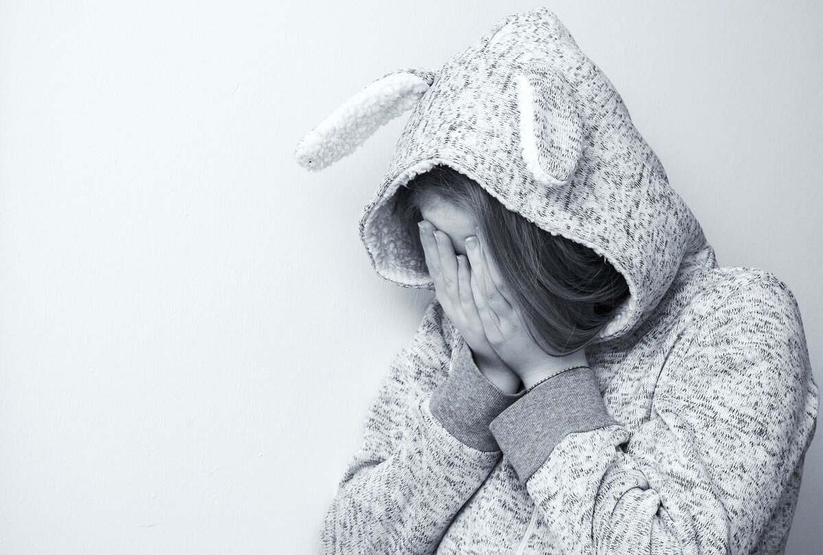 https://pixabay.com/ru/photos/%D0%BE%D1%82%D1%87%D0%B0%D1%8F%D0%BD%D0%BD%D1%8B%D0%B5-%D0%B3%D1%80%D1%83%D1%81%D1%82%D0%BD%D0%BE-%D0%BF%D0%BE%D0%B4%D0%B0%D0%B2%D0%BB%D0%B5%D0%BD%D0%BD%D1%8B%D0%B9-2048905/
